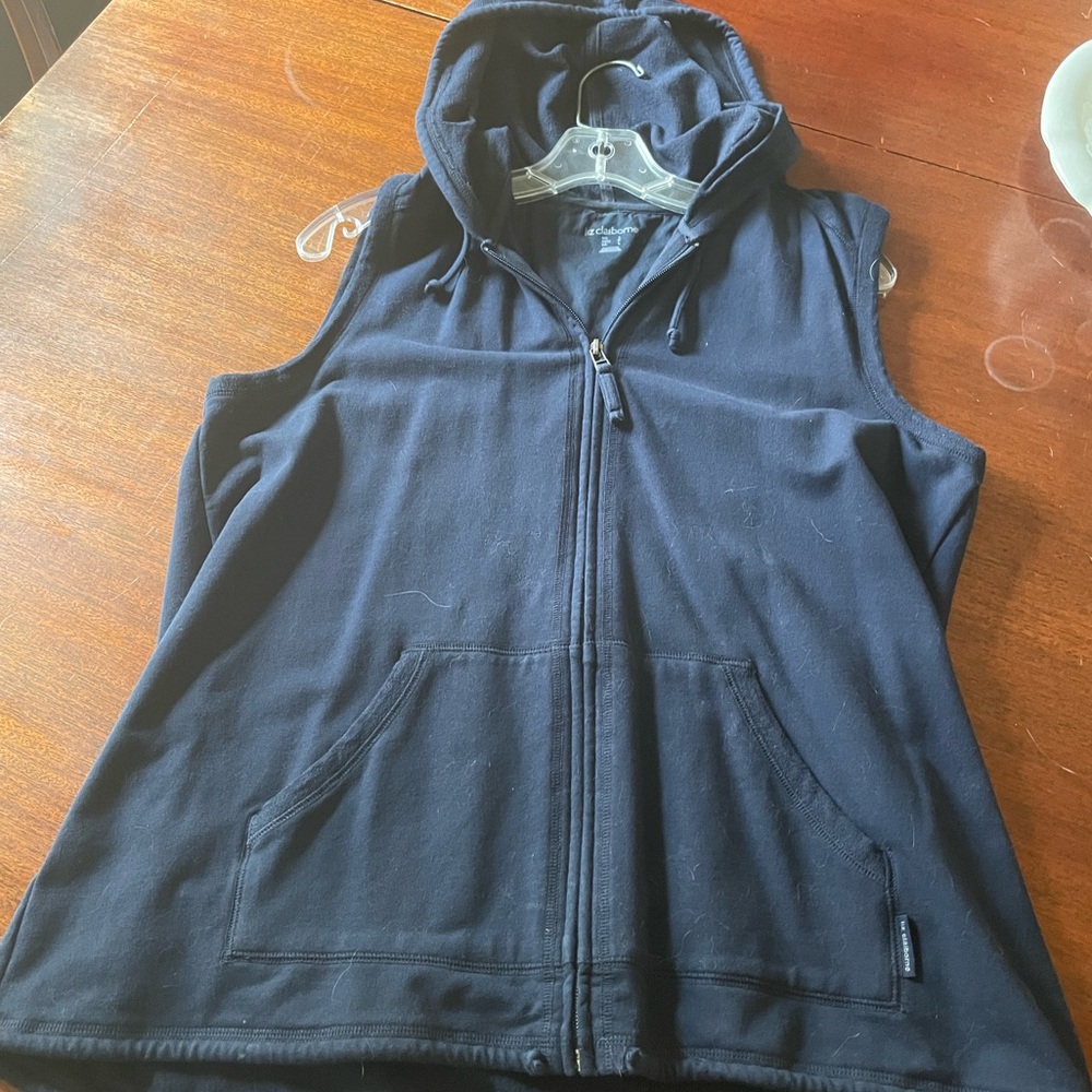Liz Claiborne Hoodie - sleeveless